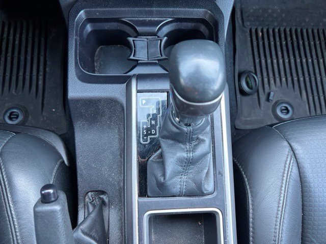 Used 2021 Toyota Tacoma Limited AWD/4WD image 19