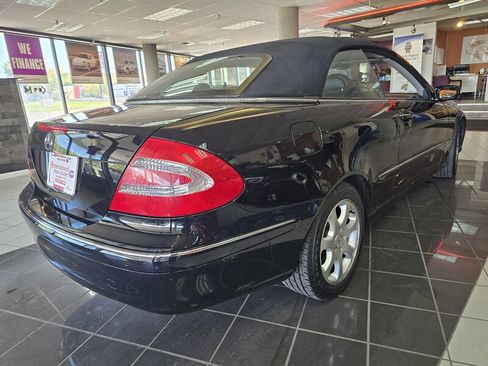 Used 2004 Mercedes-Benz CLK 320 Cabriolet image 4