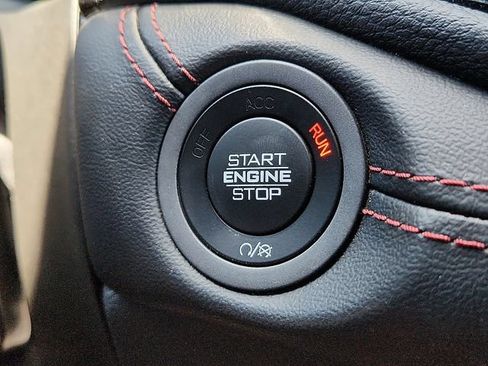 Used 2022 Dodge Durango R/T w/ Blacktop Package RWD image 21