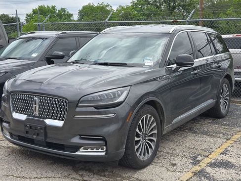 Used 2020 Lincoln Aviator Reserve RWD image 4