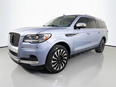Used 2023 Lincoln Navigator L Black Label image 1