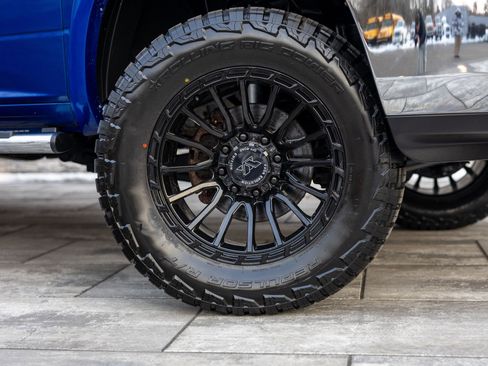 Used 2015 RAM 2500 Tradesman w/ Chrome Appearance Group image 3