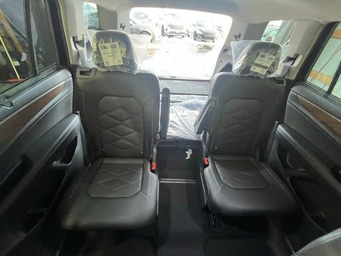 New 2026 Volkswagen Atlas SE image 25