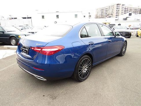 Used 2025 Mercedes-Benz C 300 4MATIC Sedan image 4