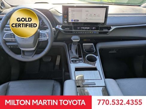 Certified 2026 Toyota Sienna Platinum AWD/4WD image 16