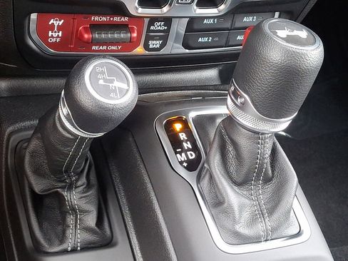 New 2025 Jeep Wrangler Unlimited Rubicon image 8