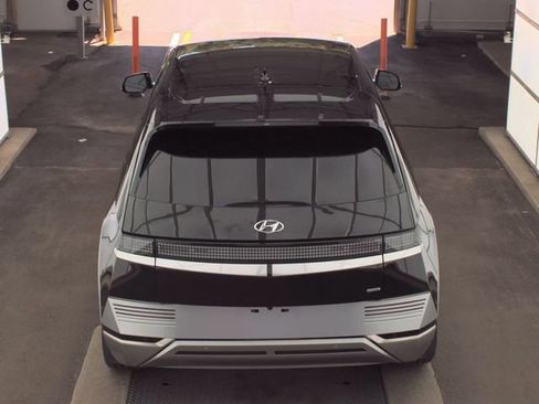 Used 2023 Hyundai Ioniq 5 Limited AWD/4WD image 2