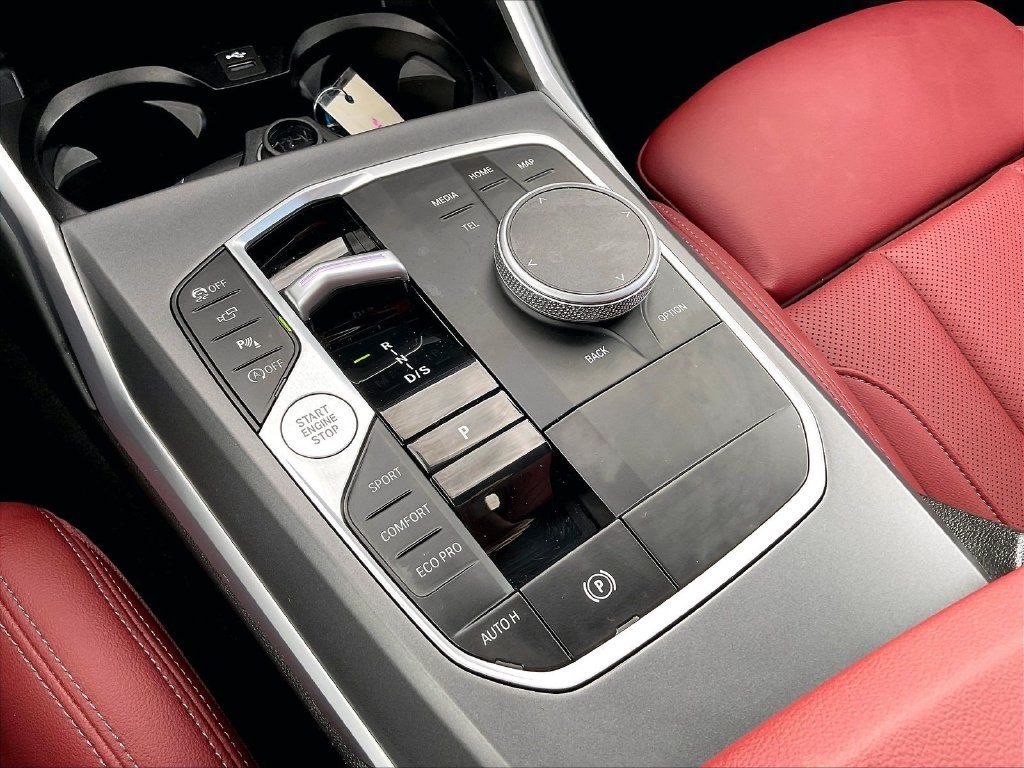 Used 2025 BMW 230i Coupe w/ M Sport Package RWD image 33