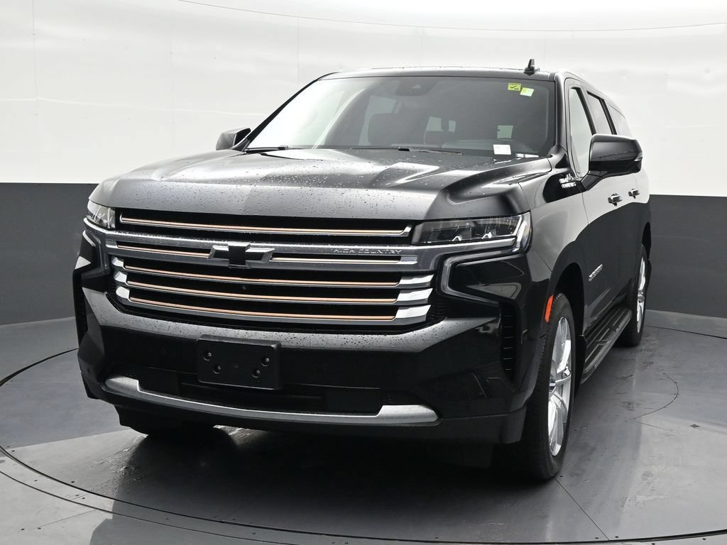 Used 2024 Chevrolet Suburban High Country AWD/4WD image 9