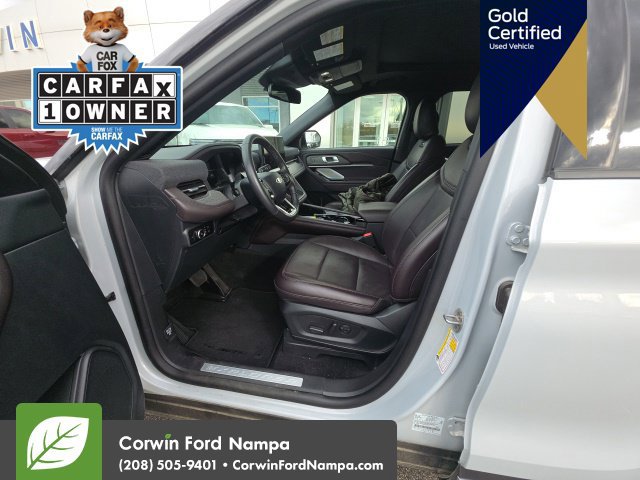 Used 2025 Ford Explorer Platinum AWD/4WD image 10