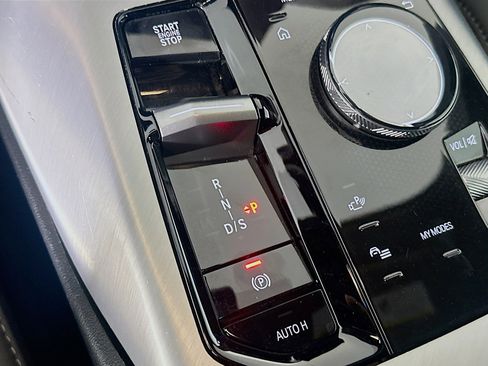 Used 2025 BMW X3 xDrive30i image 23