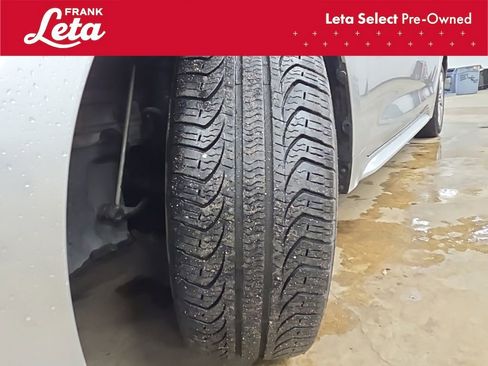 Used 2020 Toyota Corolla LE image 24