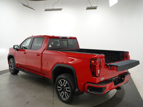 Used 2022 GMC Sierra 1500 AT4 image 9