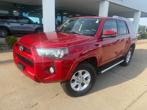 Used 2017 Toyota 4Runner SR5 Premium w/ Four Season Floor Mat Package AWD/4WD image 2