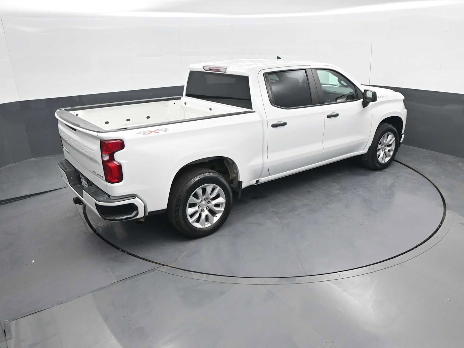 Used 2022 Chevrolet Silverado 1500 Custom AWD/4WD image 27