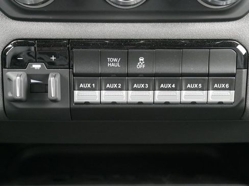 New 2023 RAM 3500 Tradesman image 18