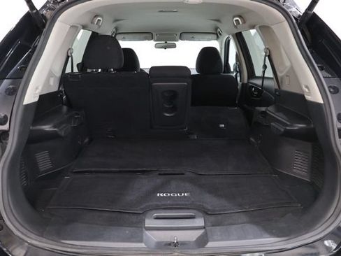 Used 2018 Nissan Rogue SV AWD/4WD image 32