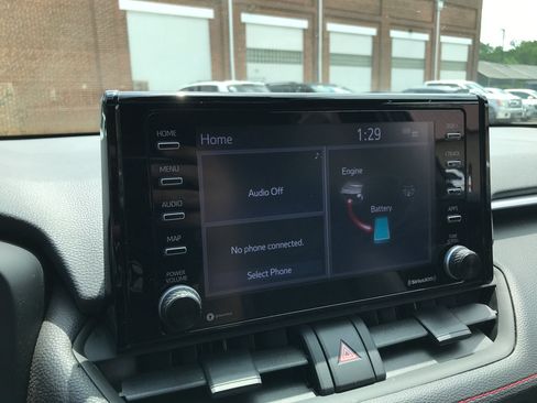 Used 2021 Toyota RAV4 SE w/ Weather & Moonroof Package AWD/4WD image 21