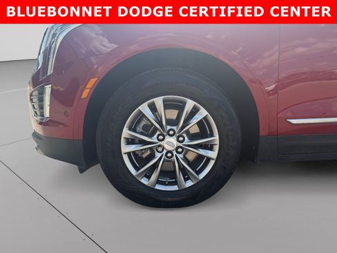 Used 2021 Cadillac XT5 Premium Luxury FWD image 9