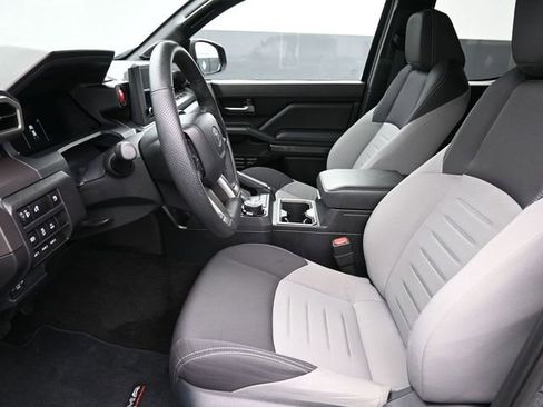 Used 2025 Toyota Tacoma TRD Off-Road w/ TRD Off Road Upgrade Package image 10