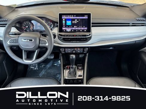 Used 2025 Jeep Compass Limited AWD/4WD image 13