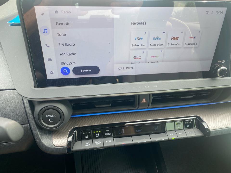 Used 2025 Toyota Prius Limited FWD image 21