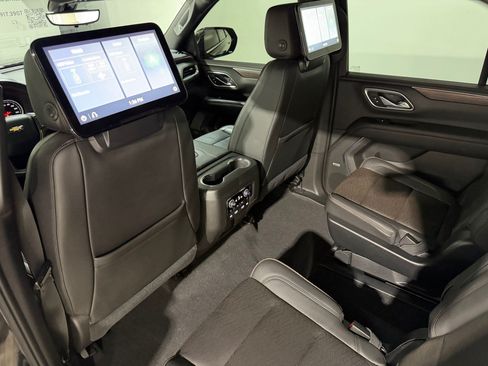 Used 2021 Chevrolet Tahoe High Country w/ Premium Package AWD/4WD image 38