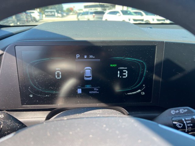 Used 2024 Kia Niro LX FWD image 11