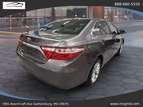 Used 2017 Toyota Camry LE FWD image 11