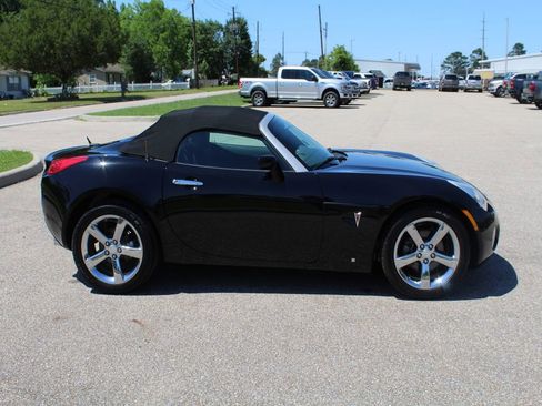 Used 2009 Pontiac Solstice Convertible w/ Preferred Package RWD image 3