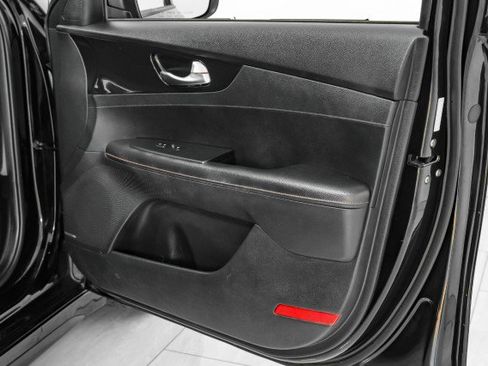 Used 2021 Kia Forte GT image 40