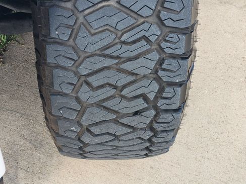 Used 2023 GMC Sierra 1500 AT4X AWD/4WD image 11