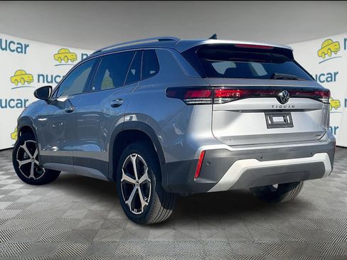 New 2026 Volkswagen Tiguan SE image 5