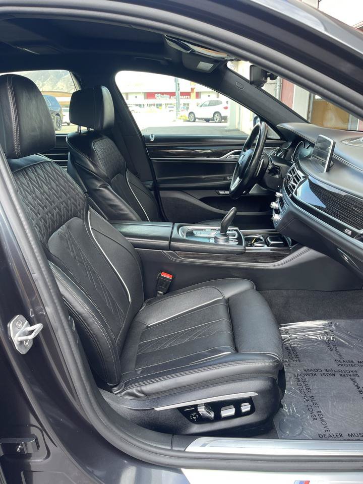 Used 2016 BMW 750i xDrive AWD/4WD image 17