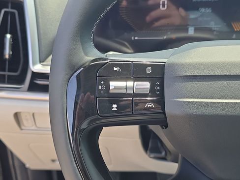 New 2026 Kia Sorento S FWD image 30