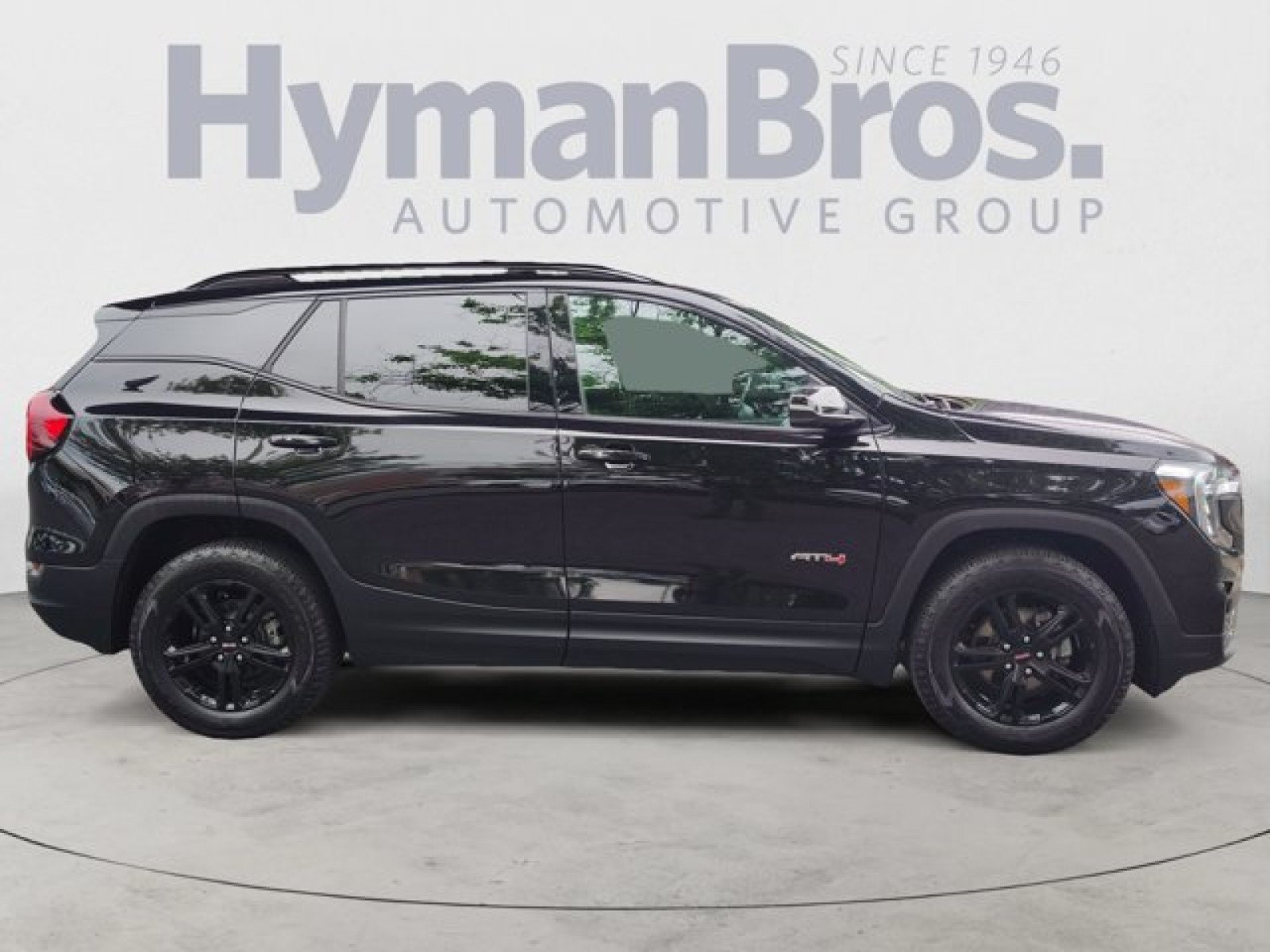 Used 2023 GMC Terrain AT4 w/ Tech Package AWD/4WD image 2