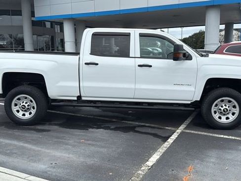 Used 2018 Chevrolet Silverado 2500 W/T w/ WT Convenience Package image 8