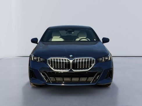 New 2026 BMW 530i xDrive w/ Executive Package image 8
