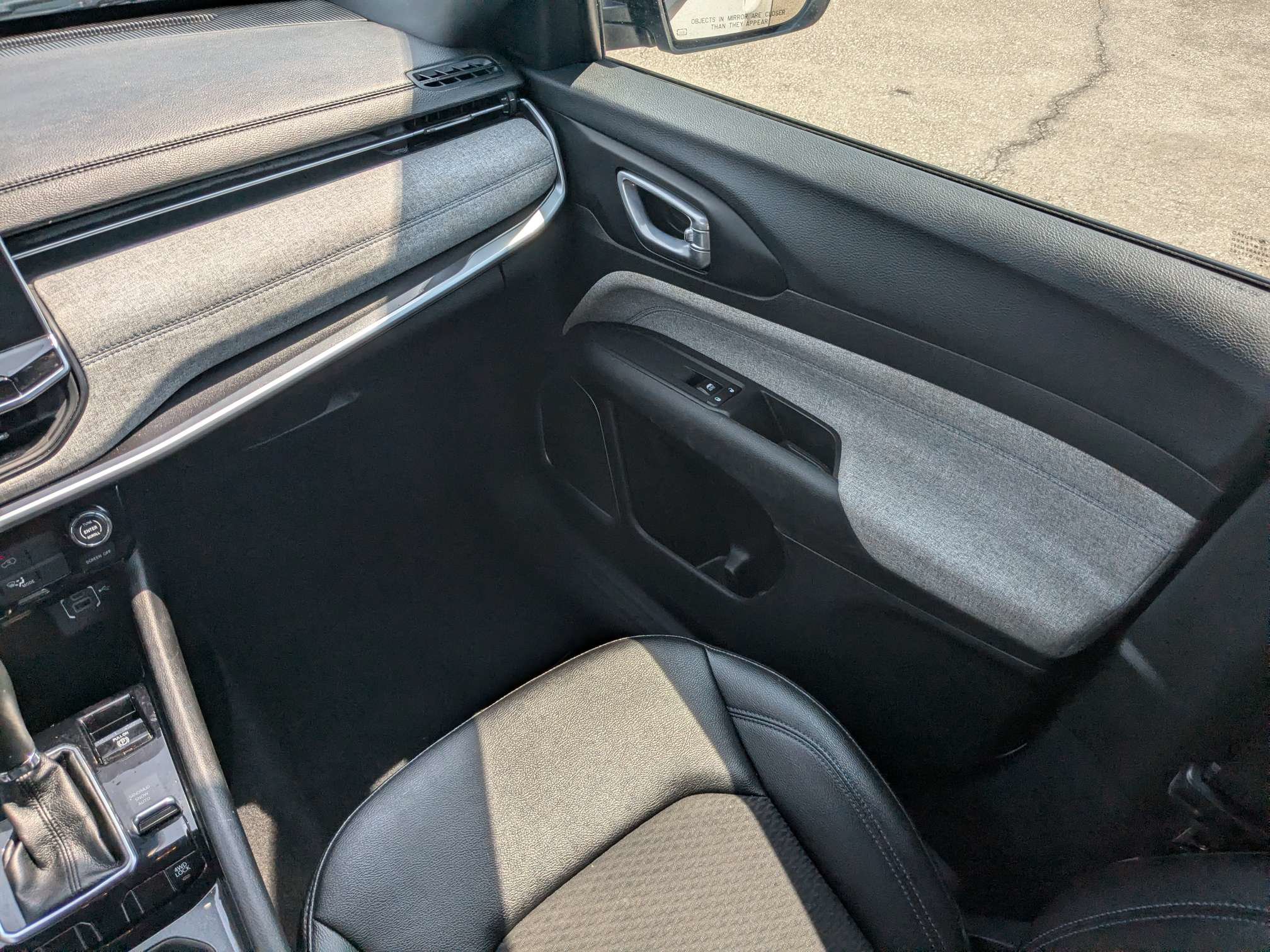 Used 2024 Jeep Compass Latitude AWD/4WD image 18
