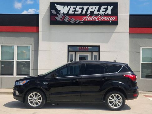 Used 2019 Ford Escape SE FWD image 27