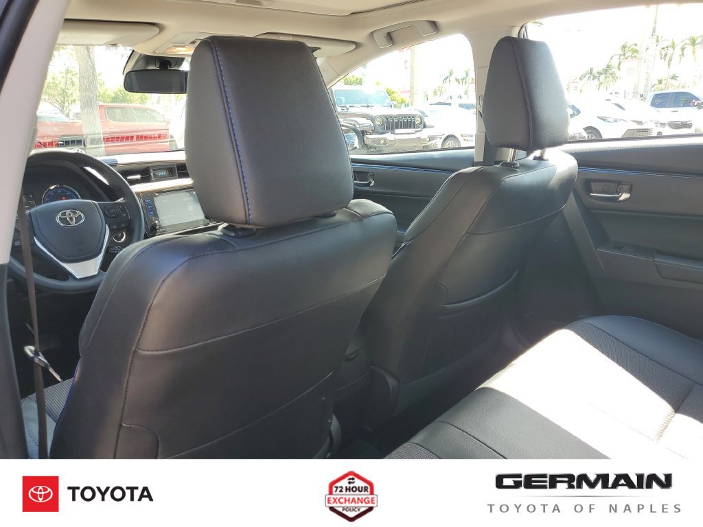 Used 2017 Toyota Corolla SE w/ SE Premium Package FWD image 22