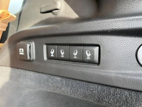 New 2025 Jeep Grand Cherokee L Summit image 19