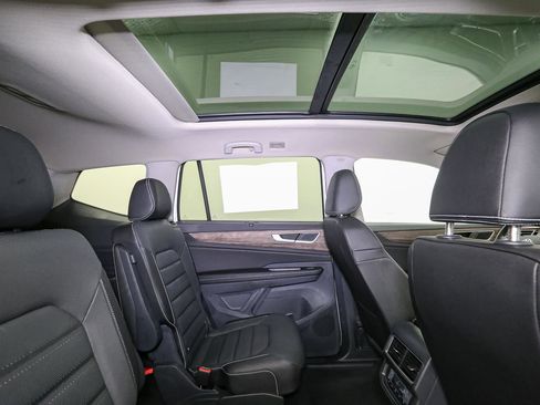 New 2026 Volkswagen Atlas SEL image 18