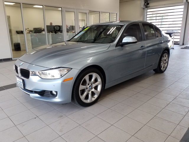 Used 2014 BMW 335i Sedan RWD image 2