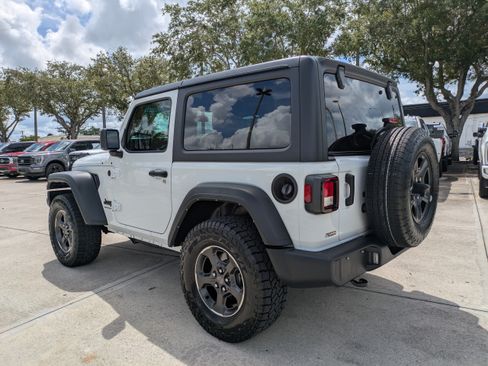 Used 2025 Jeep Wrangler Sport AWD/4WD image 6