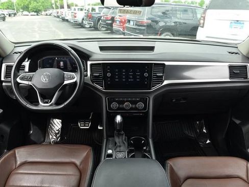 Certified 2023 Volkswagen Atlas SEL Premium AWD/4WD image 7