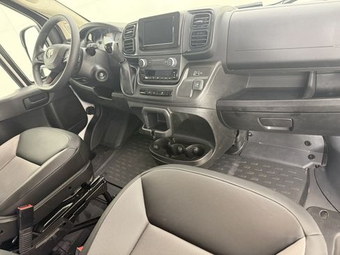Used 2026 RAM ProMaster 2500 w/ Convenience Group FWD image 11