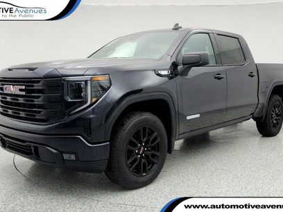 Used 2025 GMC Sierra 1500 Elevation