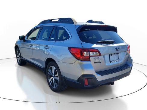 Used 2019 Subaru Outback 2.5i Limited w/ Popular Package #2 image 5