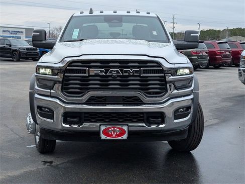 New 2026 RAM 5500 Tradesman w/ Chrome Appearance Group image 3